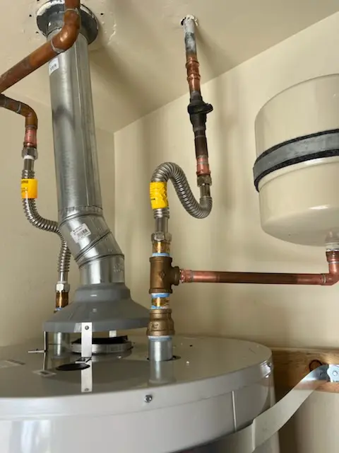 Water heater installation and plumbing repair in Glen Isle